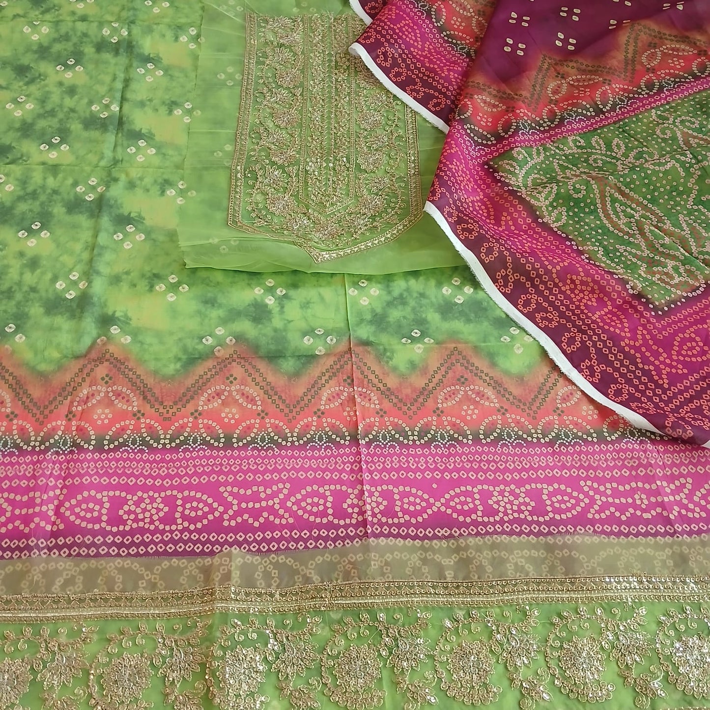 Motifz Chunri Digital Printed Lawn Suit – 3 Piece with Embroidered Neck & Daman Patch