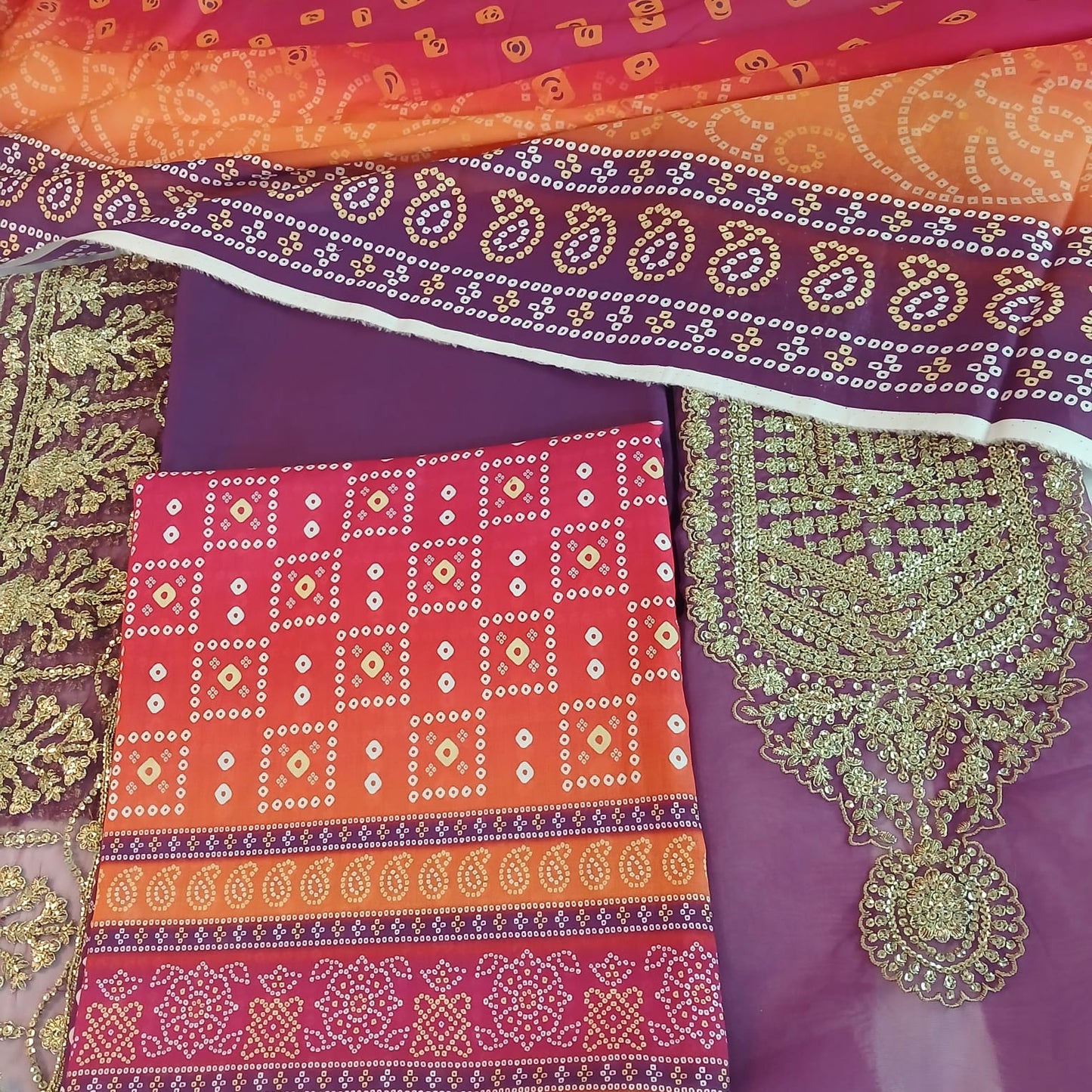Motifz Chunri Digital Printed Lawn Suit – 3 Piece with Embroidered Neck & Daman Patch