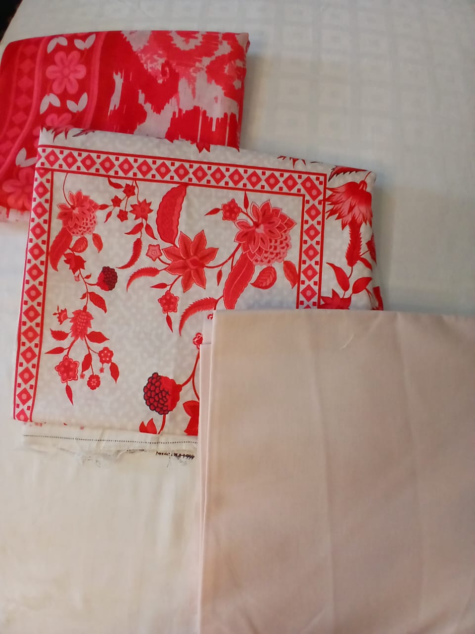 Motifz Zohra 3 Piece Lawn Printed Suit – Pink & White Floral Summer Dress | Unstitched Lawn Suit Pakistan | Aladeen Fabrics