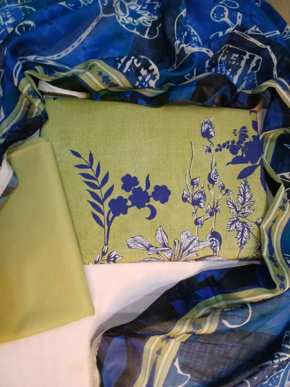 motifz zohra lime green royal blue printed lawn suit 3 piece front view