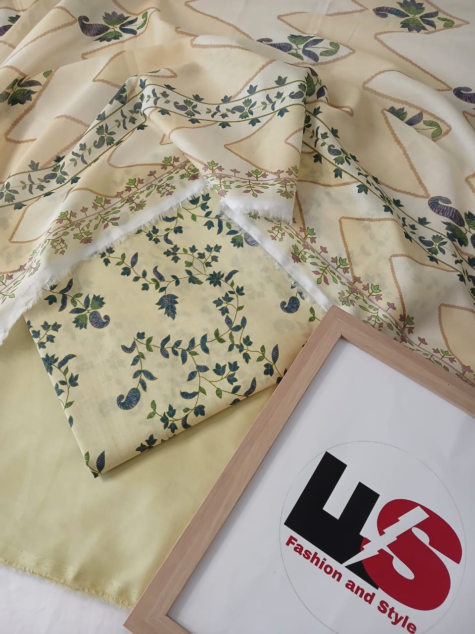 sapphire cream floral lawn suit styled look casual summer outfit women