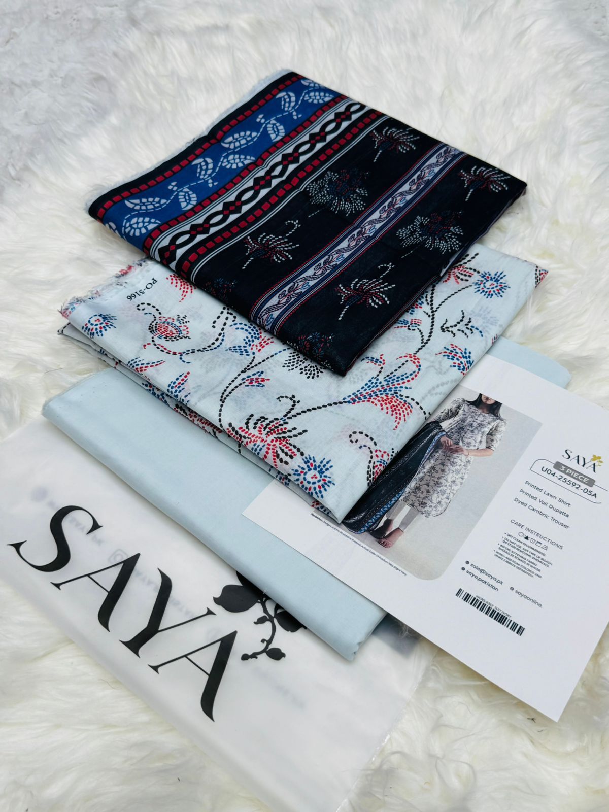 Premium Summer Lawn 3-Piece Suit – Breathable Fabric | 10 Elegant Colors | Unstitched