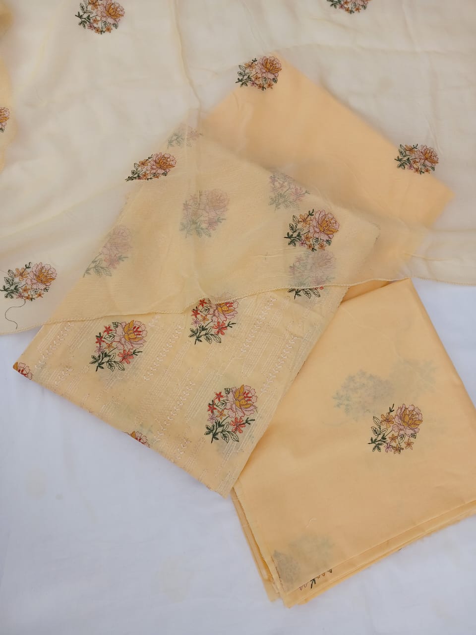 Elegant Pakistani embroidered lawn suit for women with luxury floral embroidery